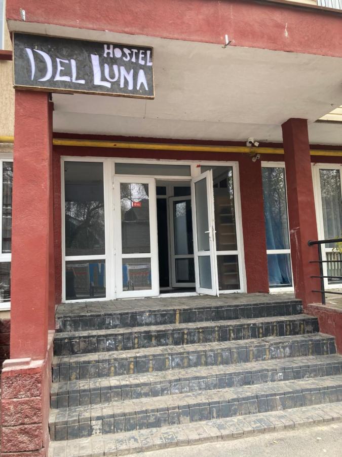 Hostel Del Luna Almatý Exterior foto